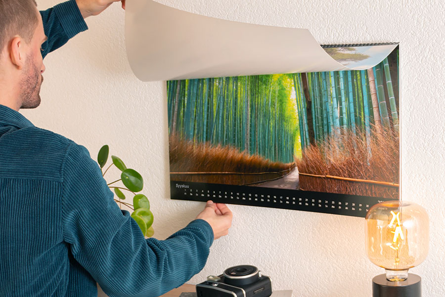 Omista kuvista tehdyssä kuvakalenterissa kivat muistot ilahduttavat ympäri vuoden Omista kuvista tehdyssä kuvakalenterissa kivat muistot ilahduttavat ympäri vuoden